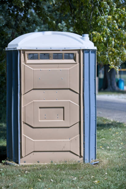 Portable Toilet Options We Offer in Harper, KS